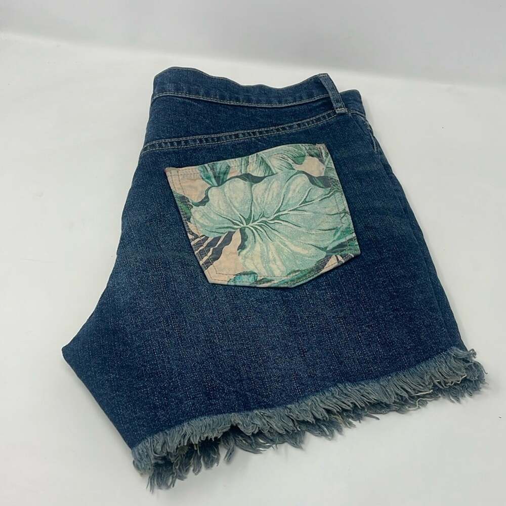 NWOT Gap Denim Hawaiian print mid rise shorts women's 28